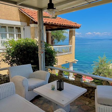 Kohyli Beachfront House Agia Pelagia Chlomou Esterno foto