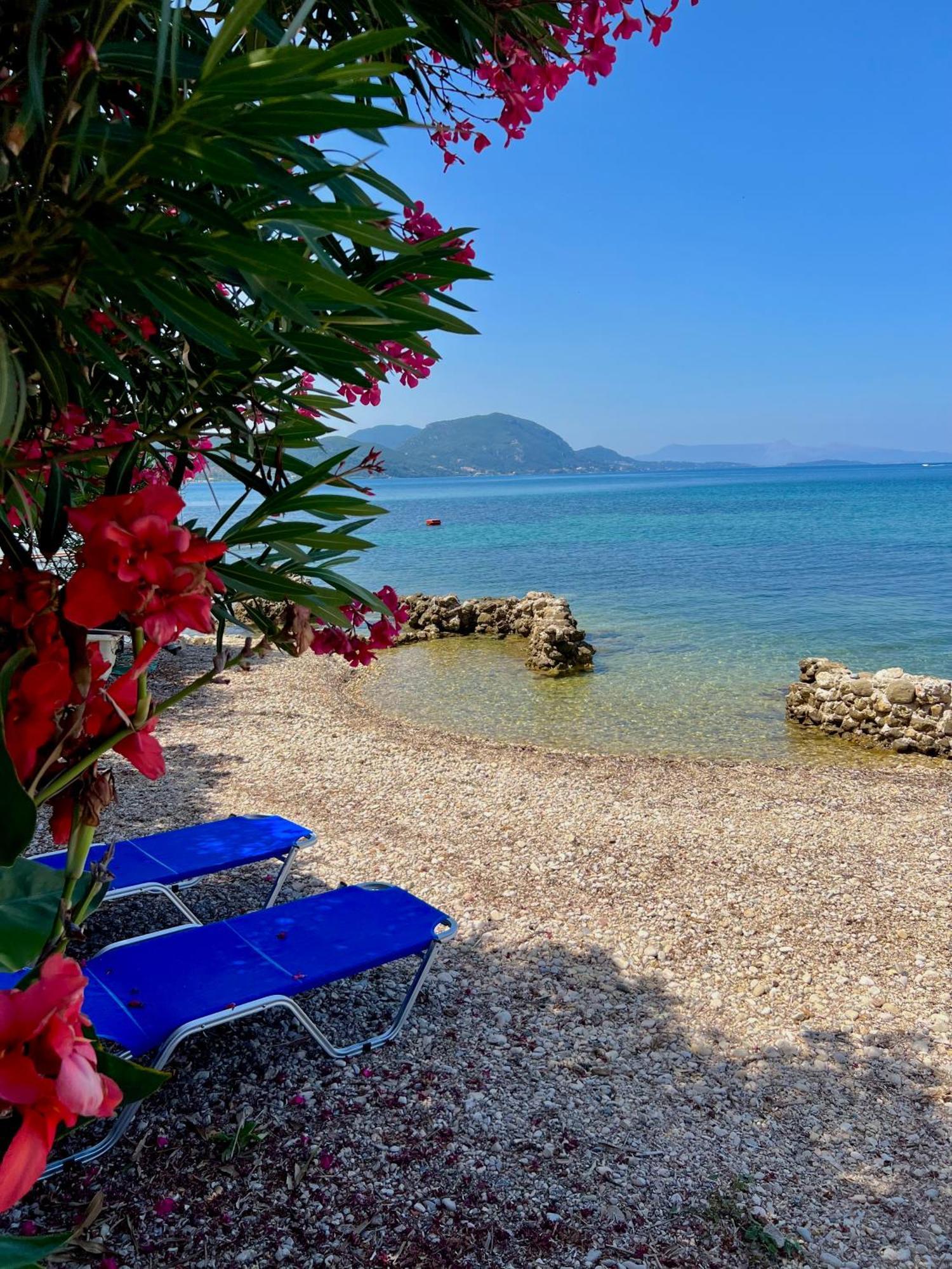 Kohyli Beachfront House Agia Pelagia Chlomou Esterno foto