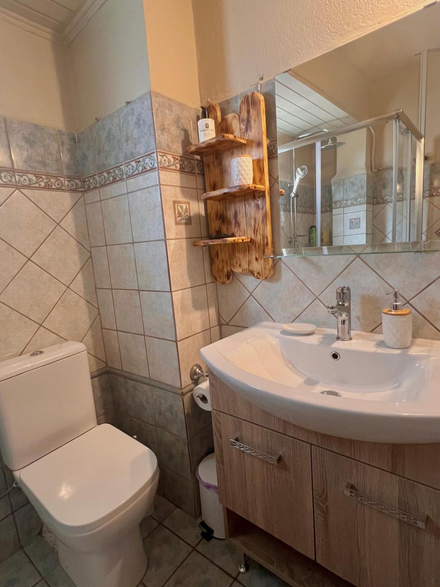 Kohyli Beachfront House Agia Pelagia Chlomou Esterno foto