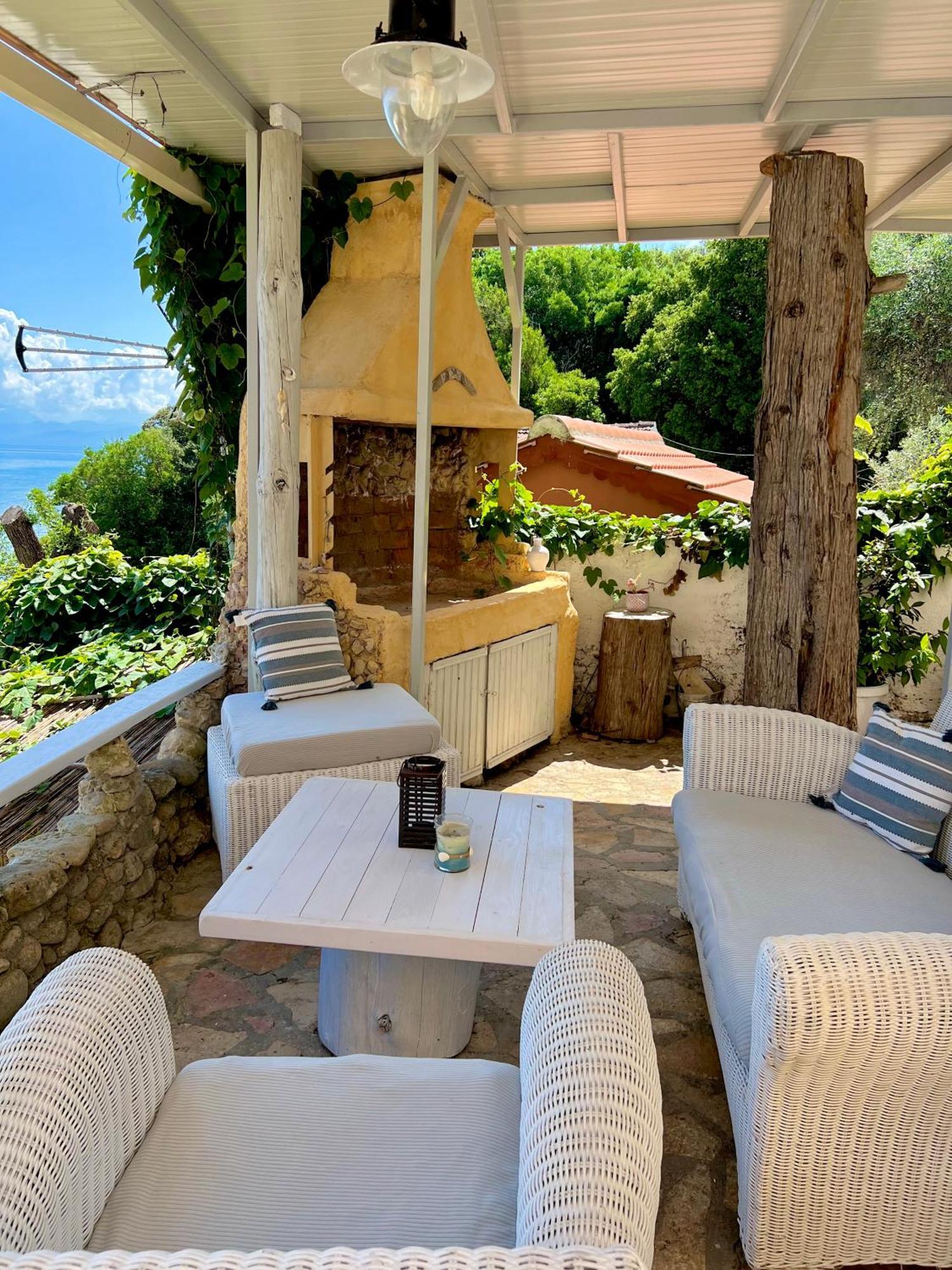 Kohyli Beachfront House Agia Pelagia Chlomou Esterno foto