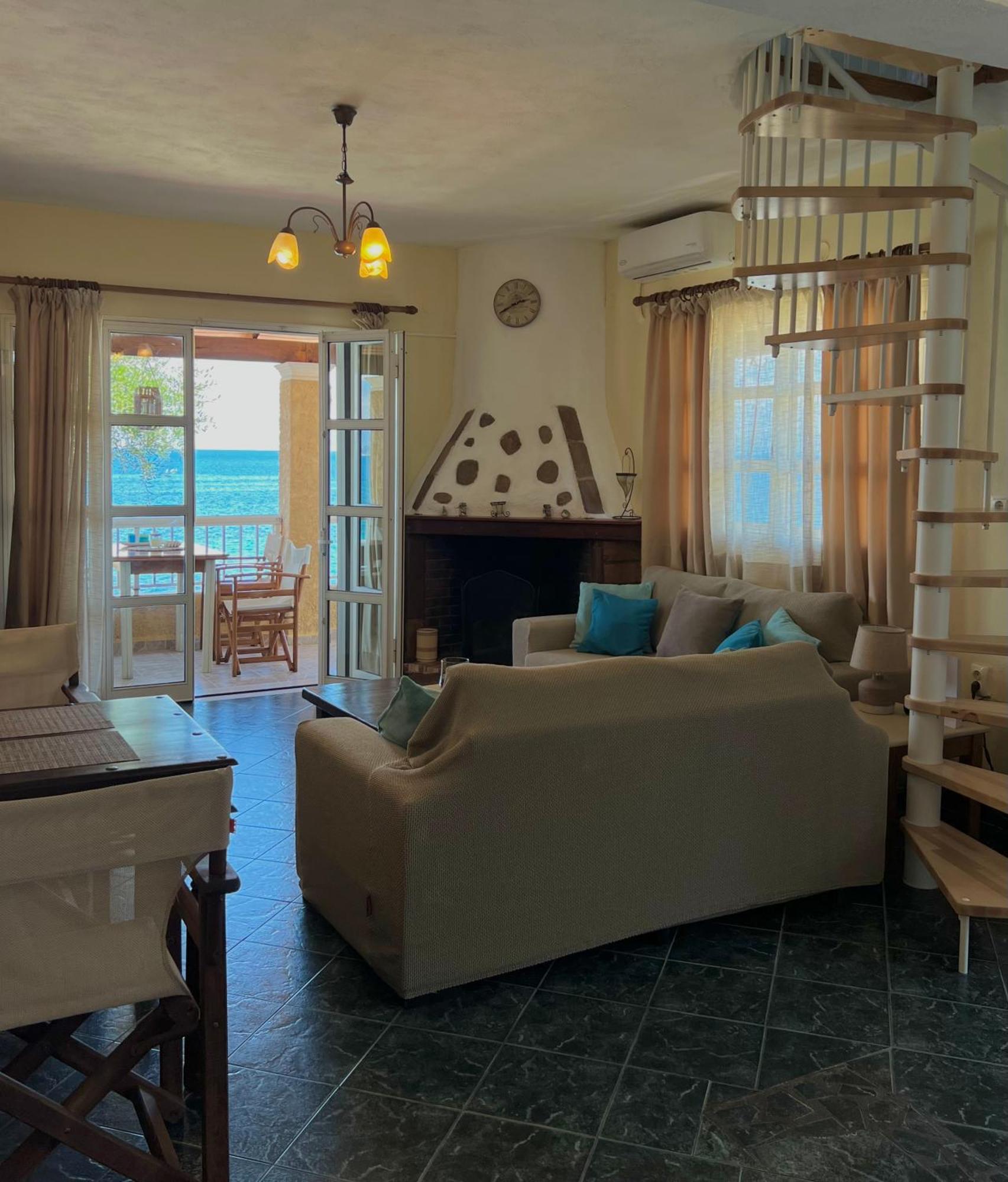 Kohyli Beachfront House Agia Pelagia Chlomou Esterno foto